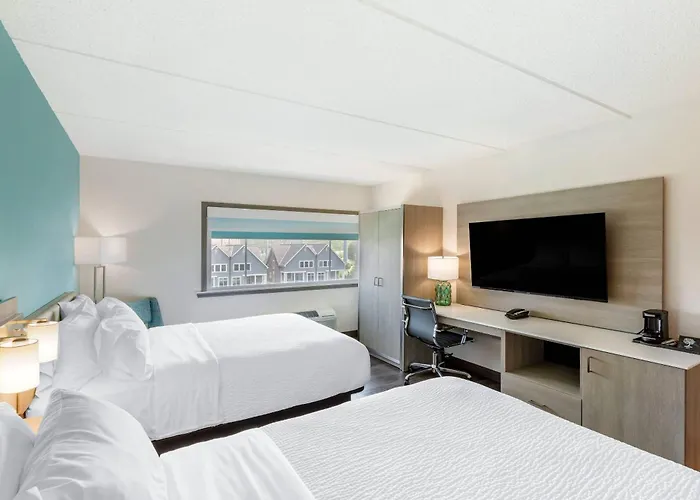 The Harborview On Lake Michigan, An Ascend Collection Hotel