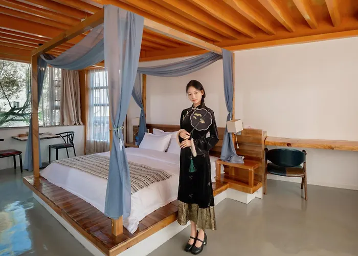 闲云溪月雪山湖景花园酒店 Xianyun Xiyue Garden Boutique Lijiang一embrace Lake Snow View Grace Ease