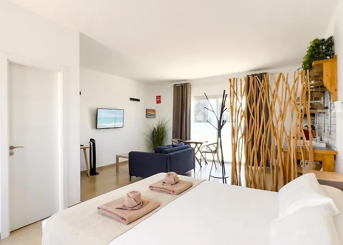 Hélène Holidays - Hotel Boutique