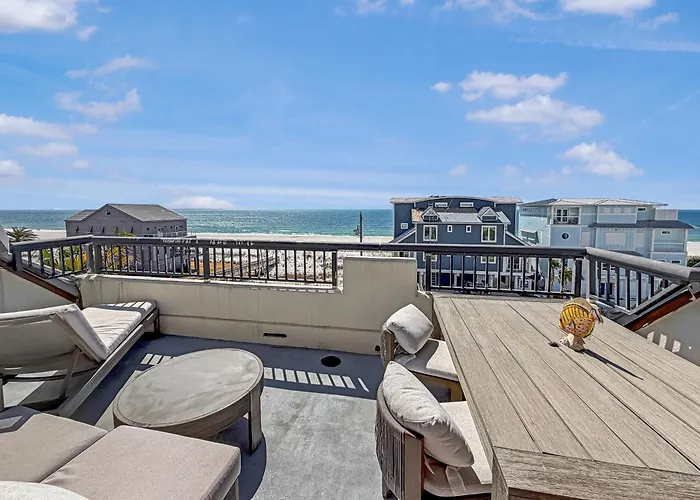 Beach Paradise - Perfect Ocean Sunset Views With Pool & Sauna & Breakfast!