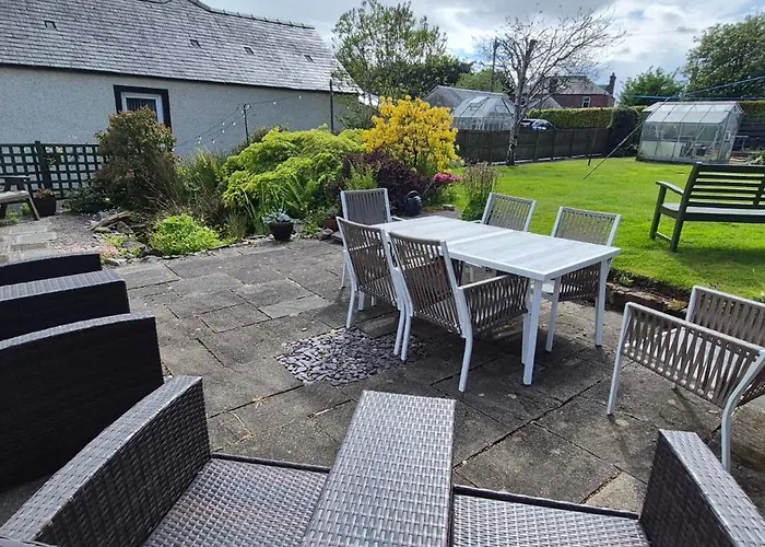 Mains Street Retreat