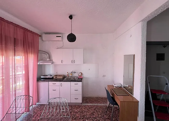 Pelekan Rooms And Apartments Athina 33