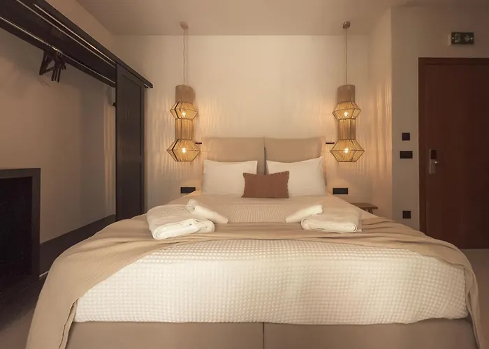 Utopia Hotel