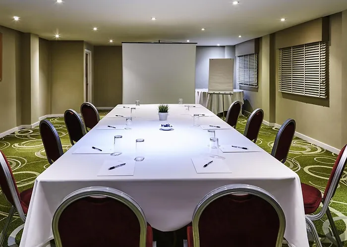 Mercure Newbury West Grange Hotel