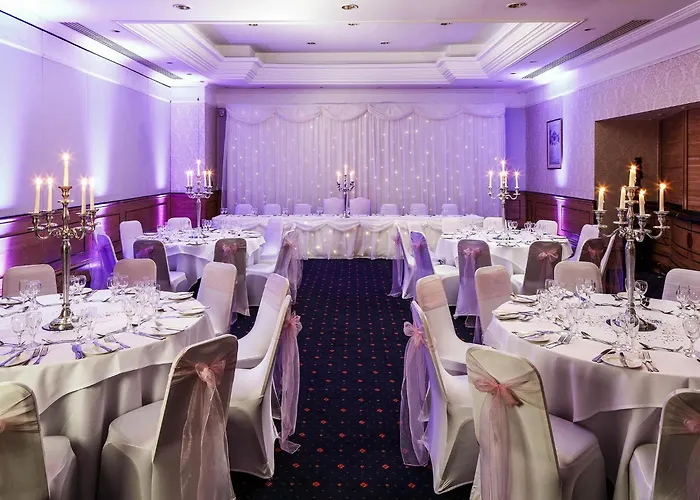 Mercure York Fairfield Manor Hotel
