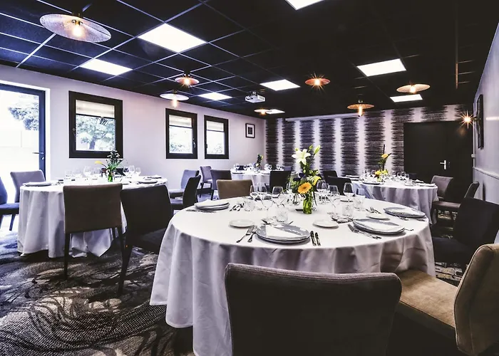 Mercure Pau Palais Des Sports