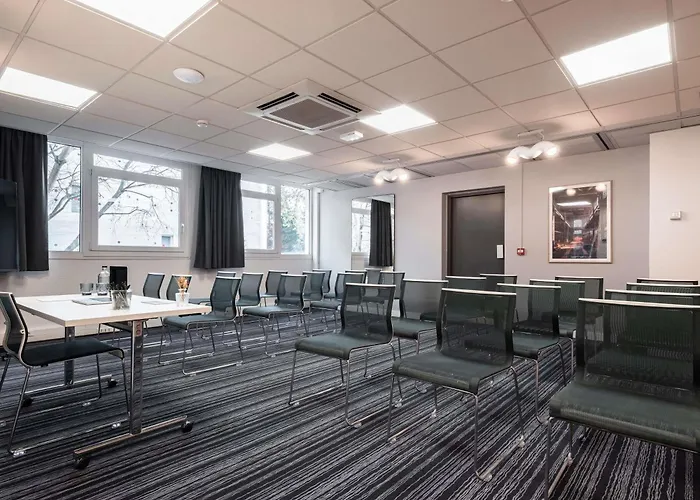 Ibis Styles Lyon Villeurbanne Parc De La Tete D'Or