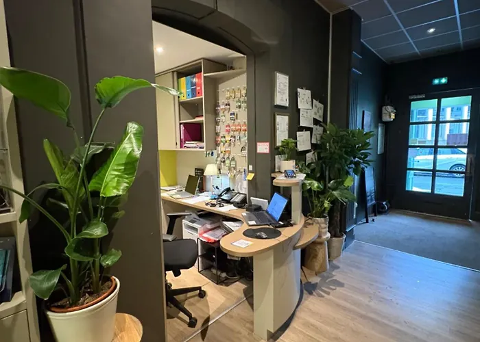 Garden Hotel Rennes Centre Gare