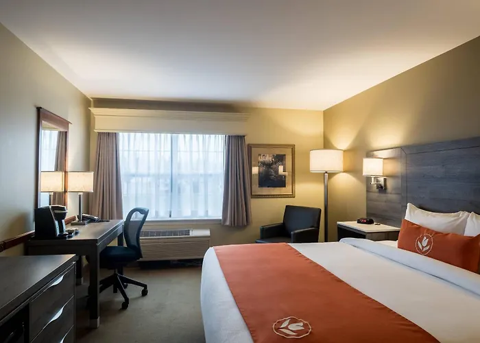 Amsterdam Inn & Suites, An Ascend Collection Hotel