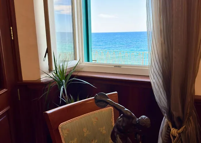 Livingston Hotel