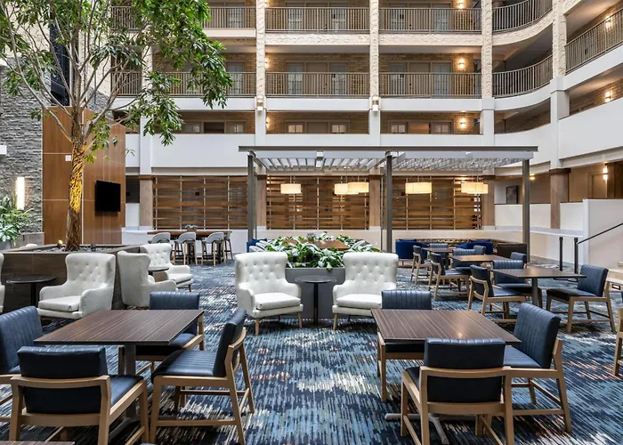 Embassy Suites By Hilton Minneapolis Bloomington Edina