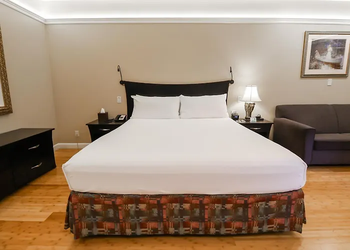Dinah'S Garden Hotel