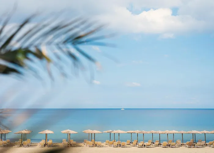 Kamari Beach Hotel