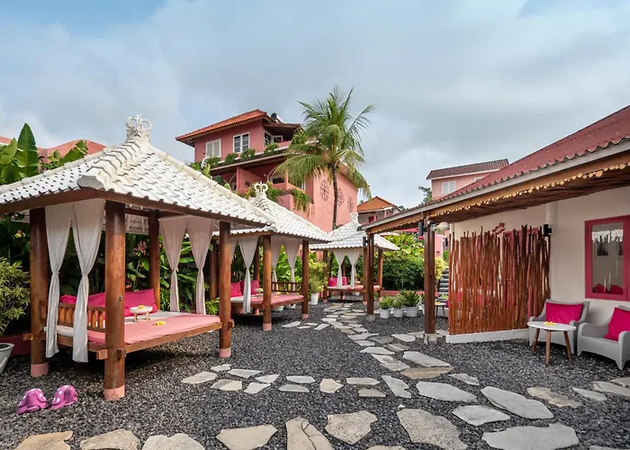 Pinkcoco Uluwatu - Constant Surprises & For Cool Adults Only
