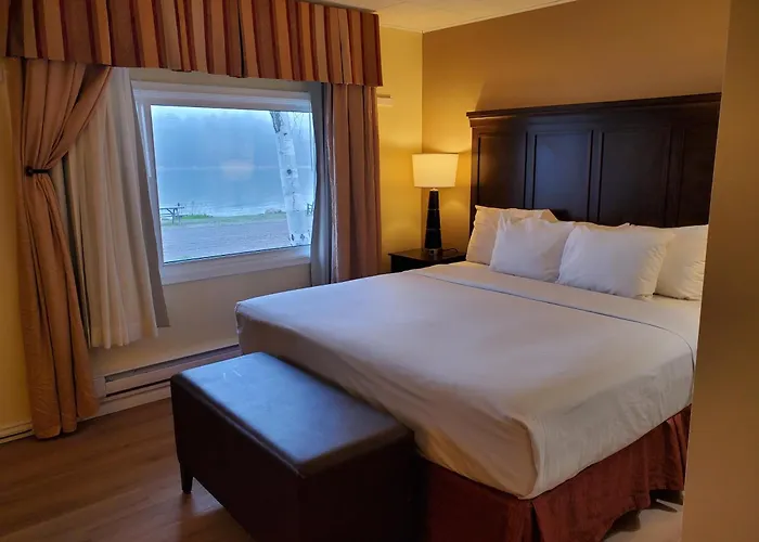 Carolyn Beach Inn