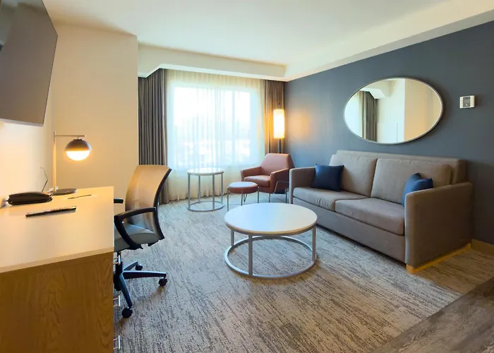 Courtyard By Marriott Eugene Downtown