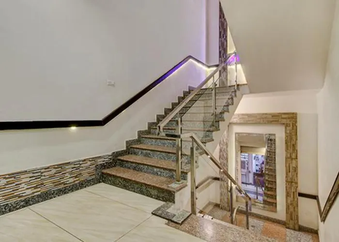 Fabhotel Csfc