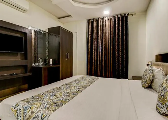 Fabhotel Csfc