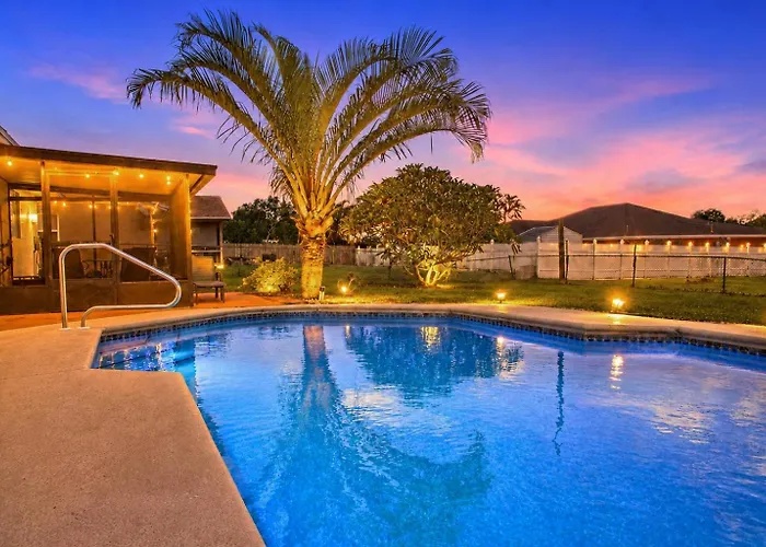 3 Bedrooms 2 Baths Pool Home Available For Longer Stays!!!