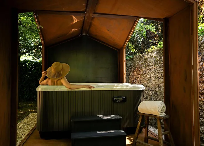 Saint-Delis Hotel & Spa - La Maison Du Peintre - Relais & Chateaux