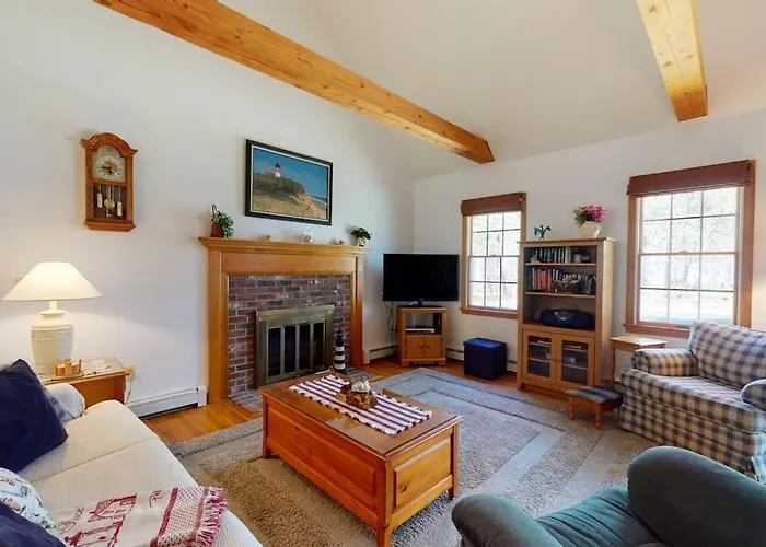 The Tranquil Heron Cottage