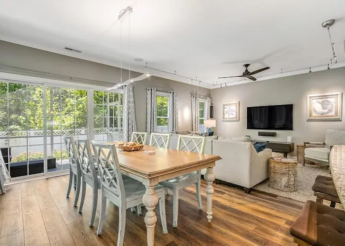 Oyster Bay Villas --- 37500 Kaitlyn Dr Unit #23