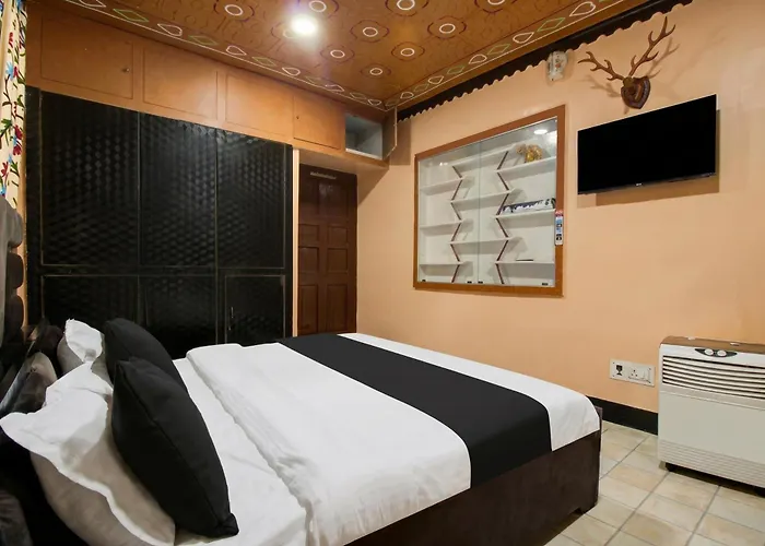 Collection O Brein Nishat Formerly Continental Guest House