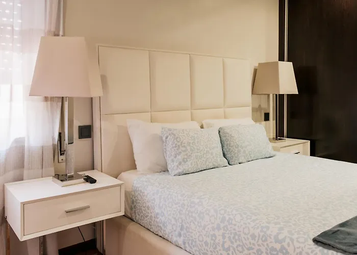 Lourença Stays - Vila Beach Apartment 1
