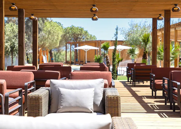 Ozadi Altura Beach Resort - Eurotel Altura