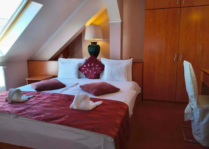 Hotel Isabell Gyor