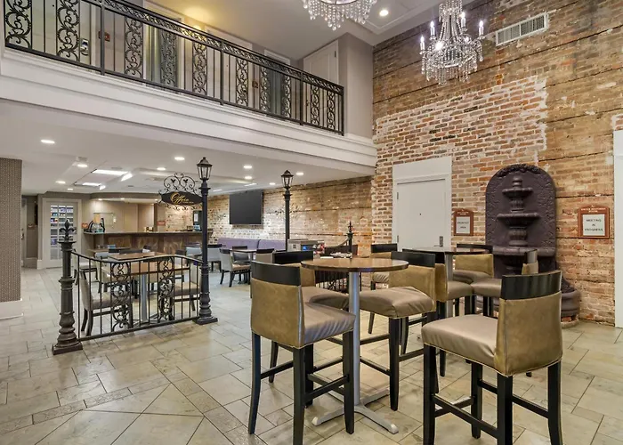 Best Western Plus St. Christopher Hotel