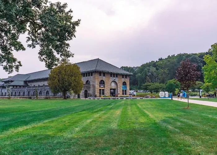 Niagara Fallsview Hotel&Suites