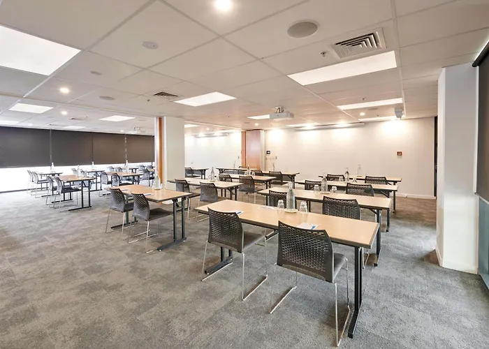 Ibis Hamilton Tainui