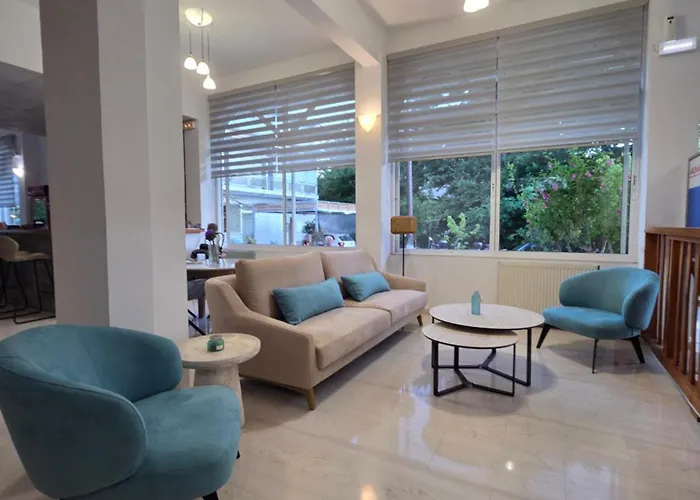 Avra Beach Hotel