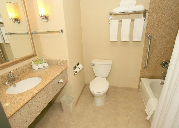 Holiday Inn Express San Diego South - Chula Vista By Ihg