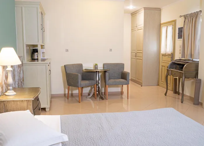 Casa Moazzo Suites&Apartments