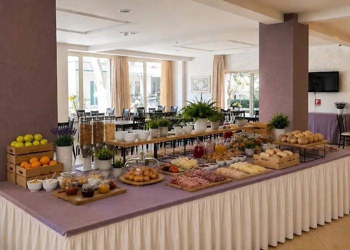Hotel Favorita Easy Stay