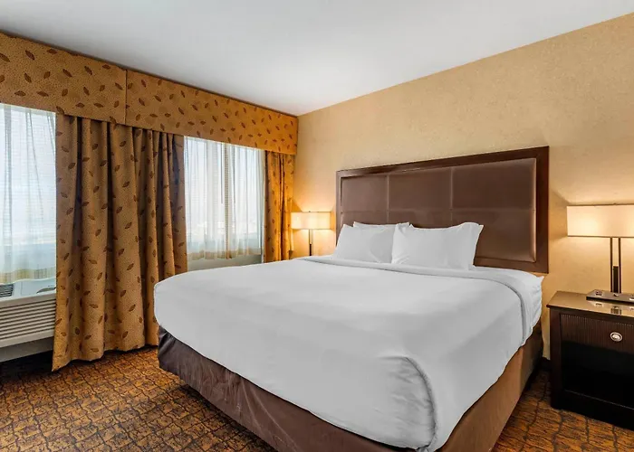 Lloyd Hotel Astoria Bayfront, An Ascend Collection Hotel