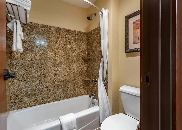 Lloyd Hotel Astoria Bayfront, An Ascend Collection Hotel