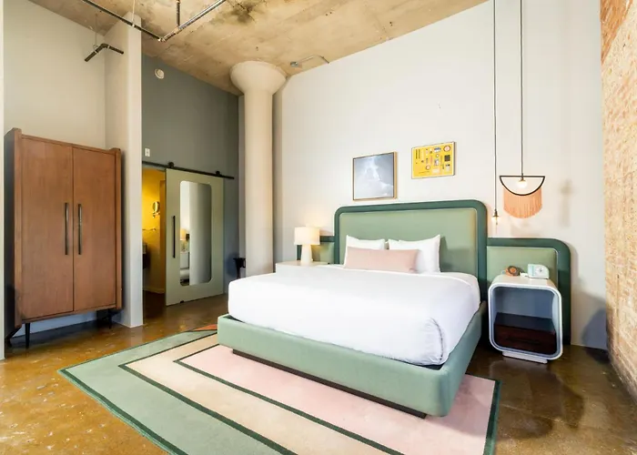 Canvas Hotel Dallas