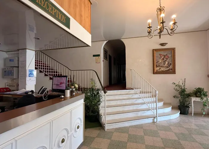 Hotel Madame Mere