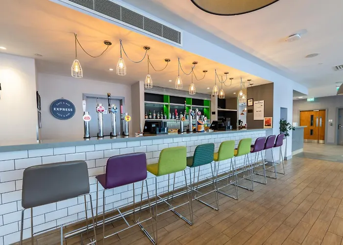 Holiday Inn Express Aberdeen Airport By Ihg