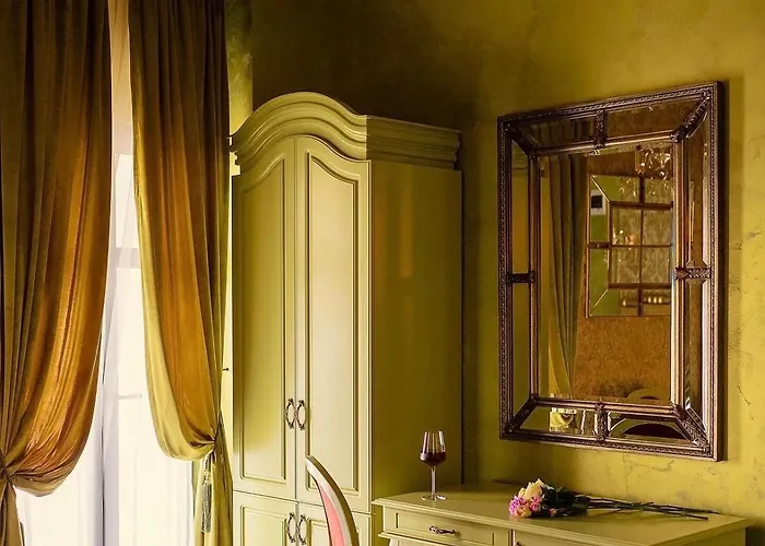 Belle Epoque Boutique (Adults Only)