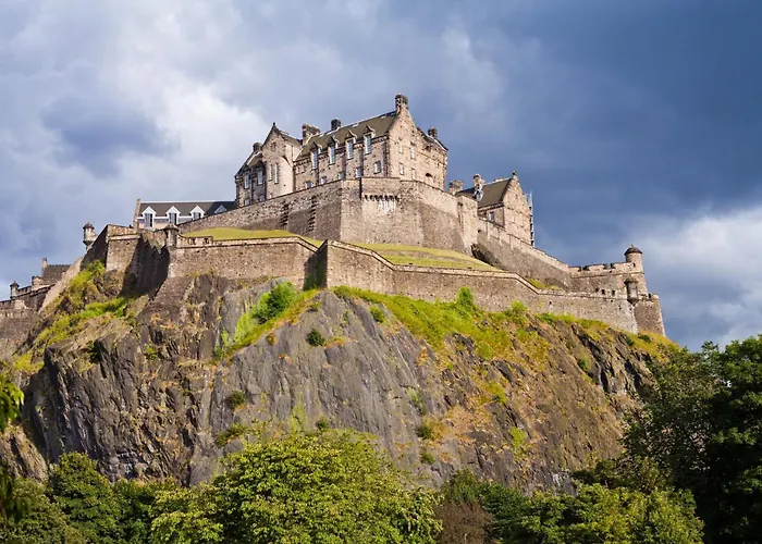 Holiday Inn Express Edinburgh City West By Ihg