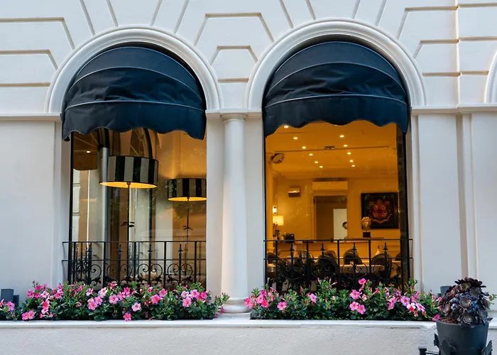 Hotel De Monaco