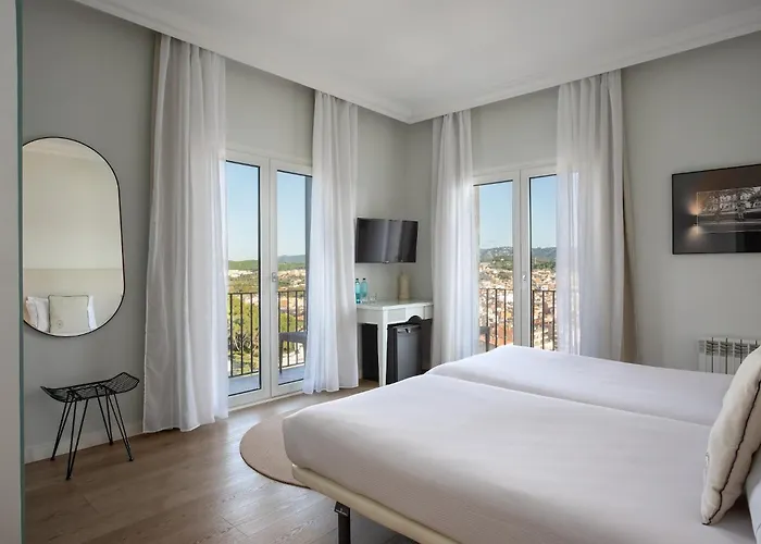 Hotel Montjoi by Brava Hoteles