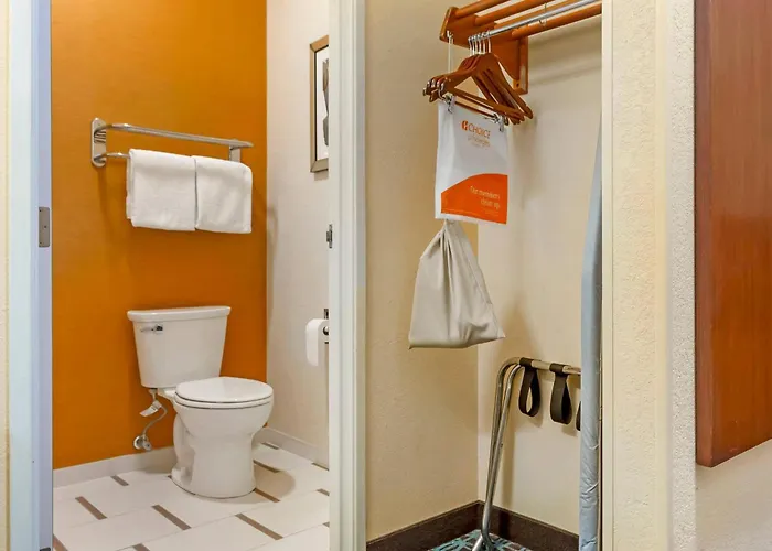 Comfort Inn & Suites Green Bay Stadium Area