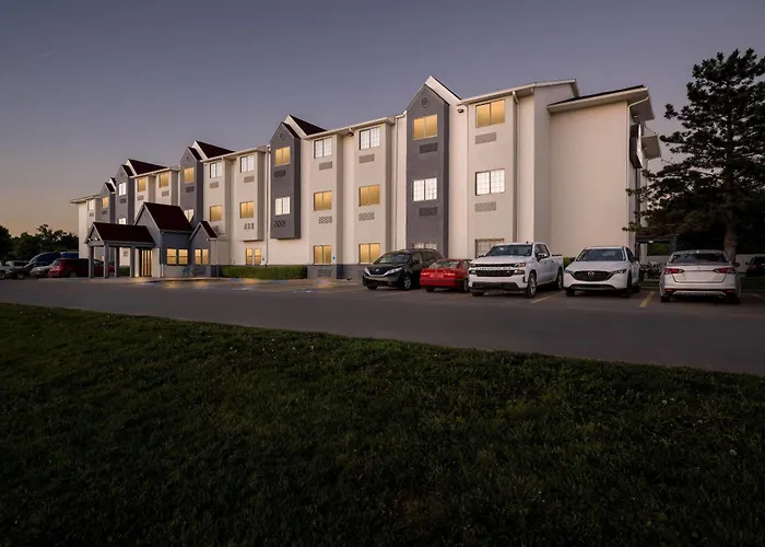 Days Inn By Wyndham Near Kansas Speedway