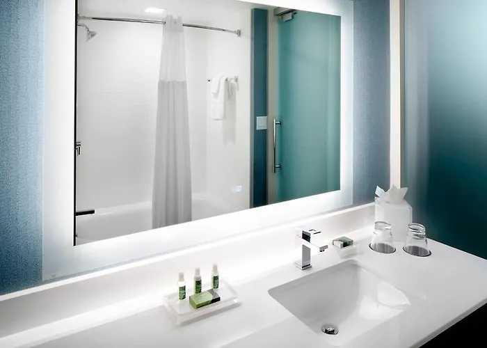 Cambria Hotel Phoenix Chandler - Fashion Center