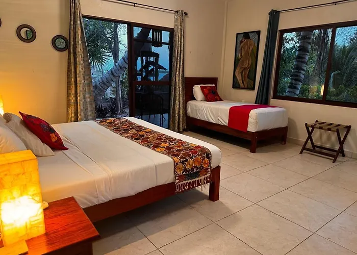 El Roble Nature Hotel&Lagoon